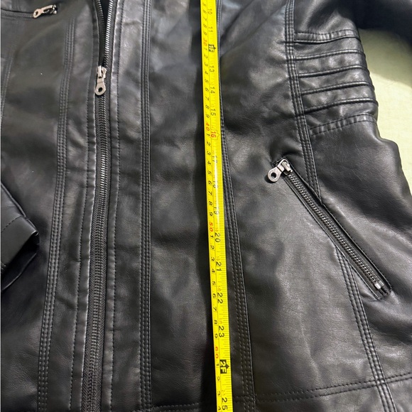 Women's Black Hooded Jacket - Picture 4 of 16